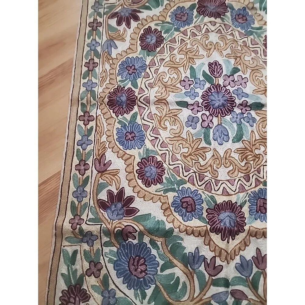Vintage Kashmiri Crewel Chain Stitch Floral Rug Wall Hanging Boho 2 x 3 Tapestry